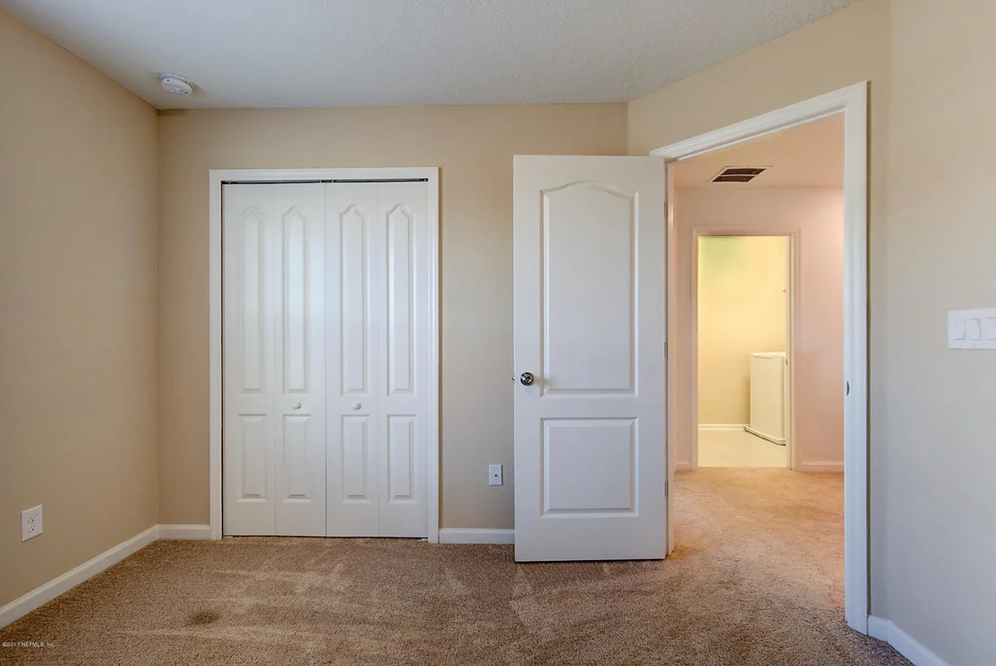 Photo of 112 BLUFFTON Court