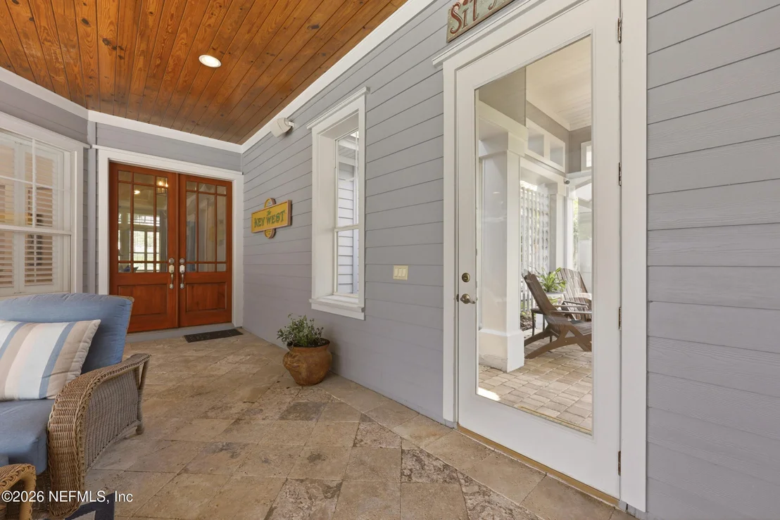 Photo of 286 VALE Drive