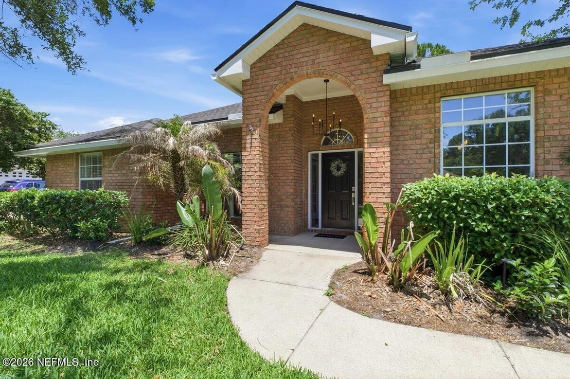 Photo of 170 EDGEWATER BRANCH Drive