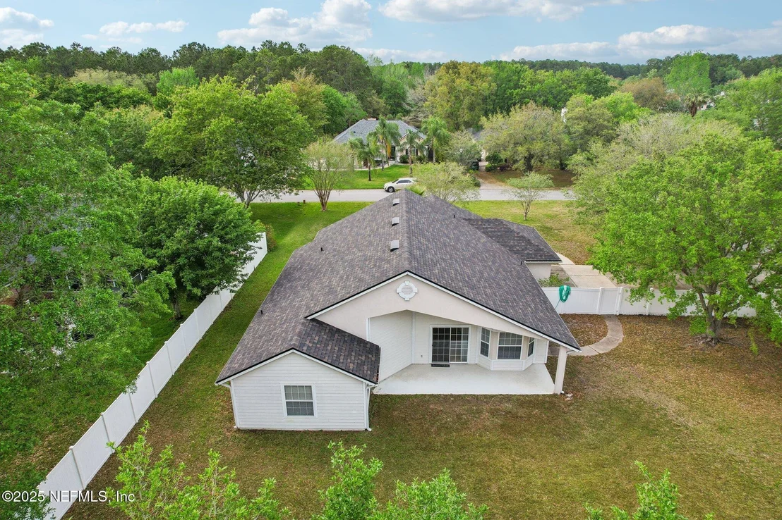 Photo of 200 NOTTINGHAM Drive W