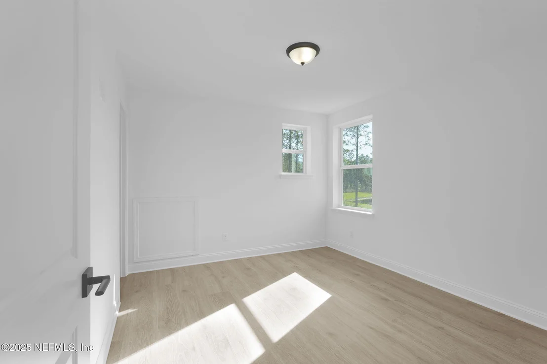 Photo of 299 REFLECTIONS Avenue