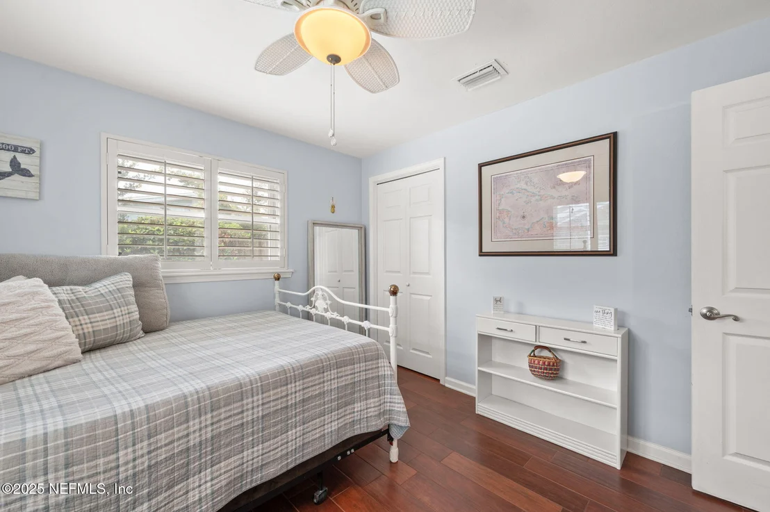 Photo of 5454 2ND Street