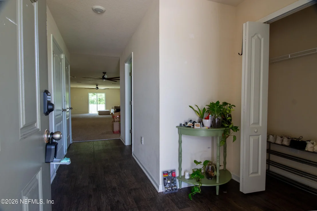 Photo of 65378 RIVER GLEN Parkway
