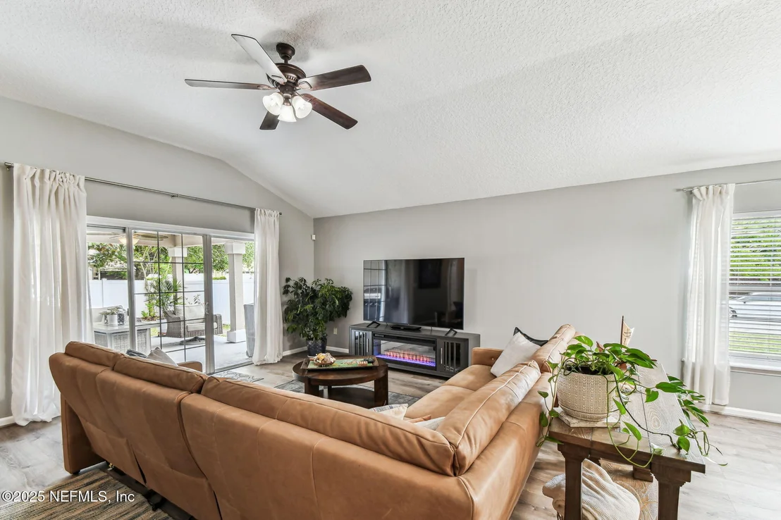 Photo of 129 PINE ARBOR Circle