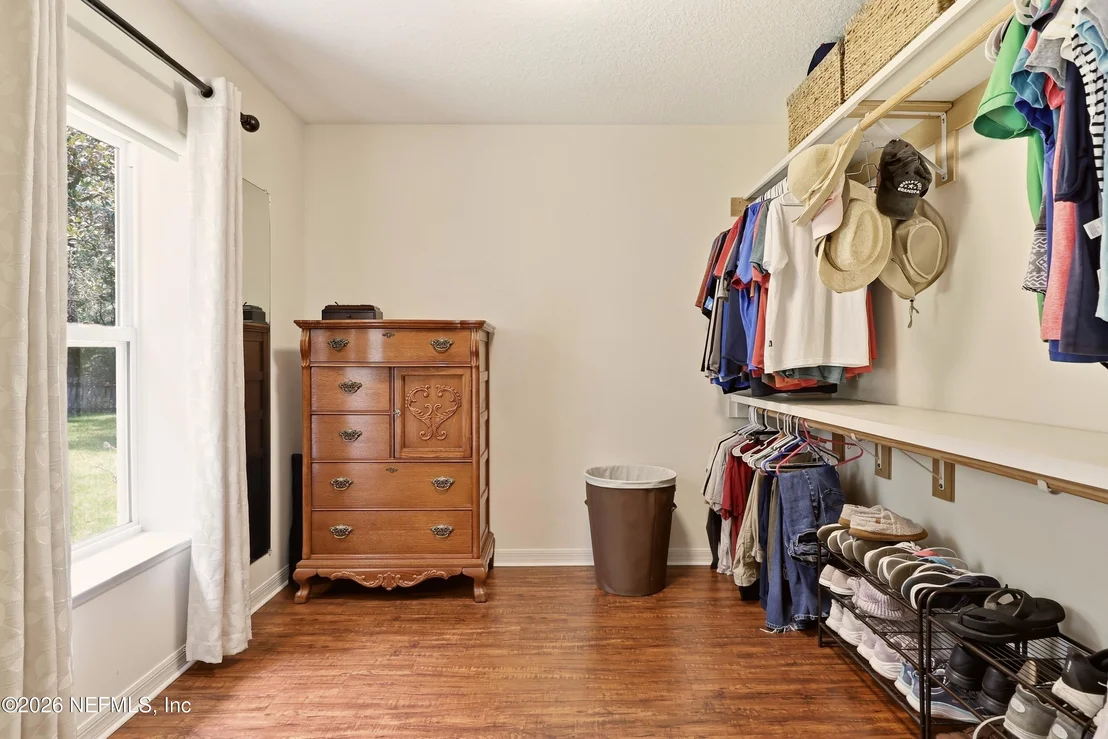 Photo of 3369 KINGS Road S