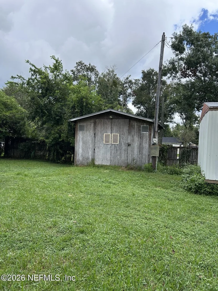 Photo of 492 ROBERTS Street