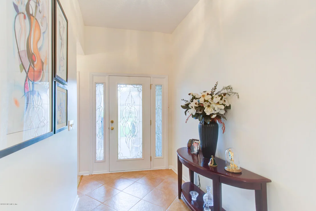 Photo of 924 N LILAC Loop