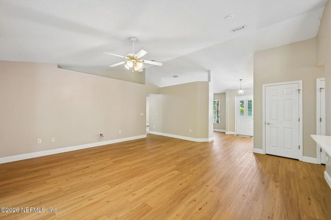 Photo of 2 BIRDSEYE Place