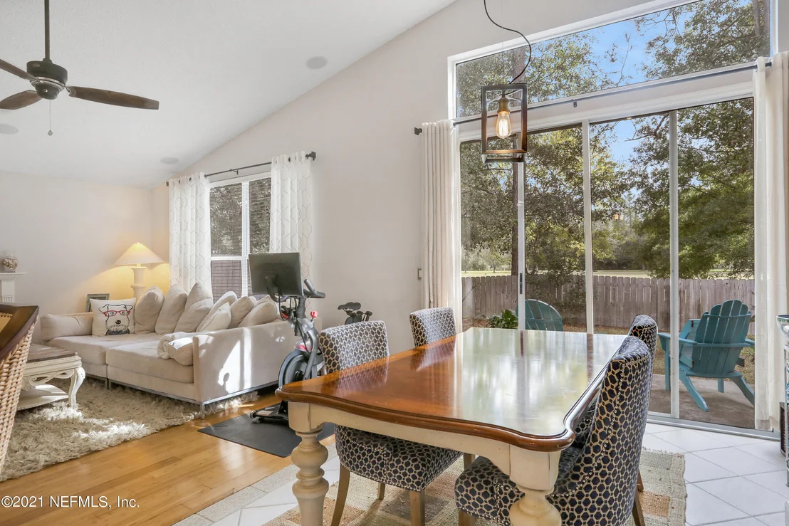 Photo of 321 JOHNS GLEN Drive