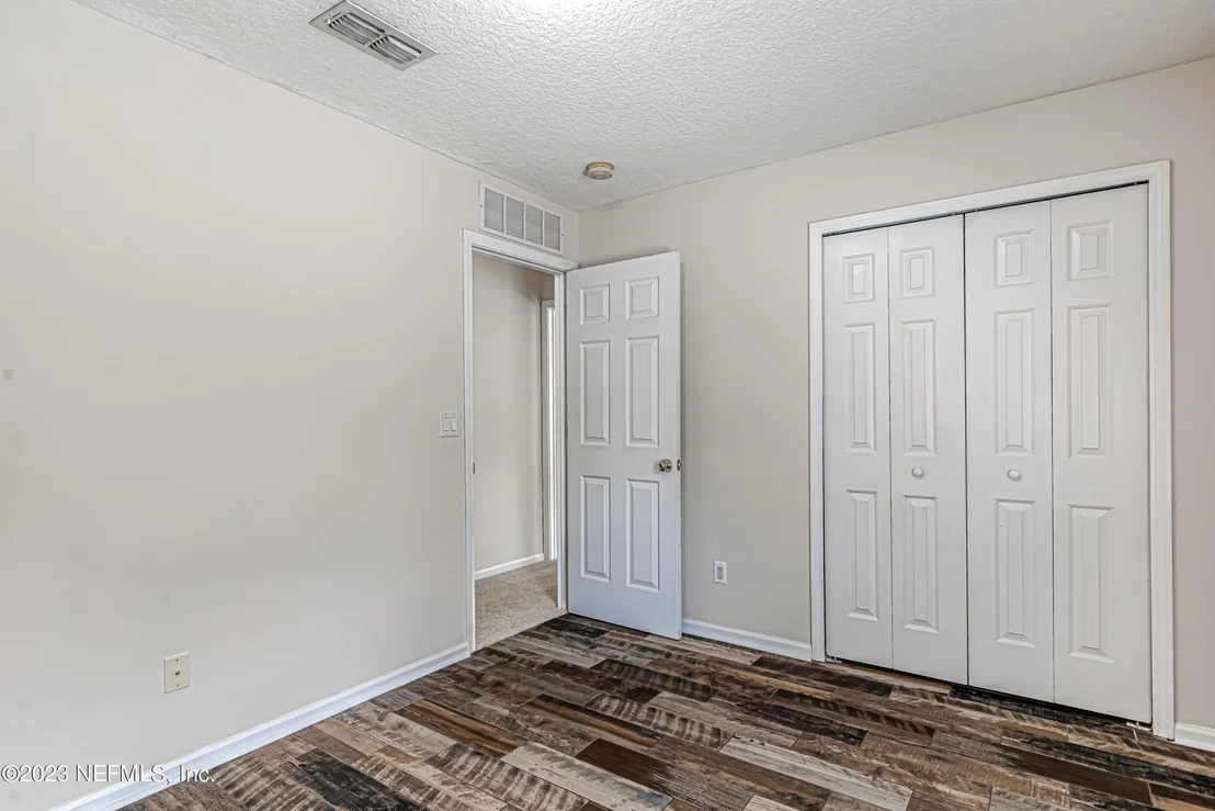 Photo of 1047 MOOSEHEAD Drive