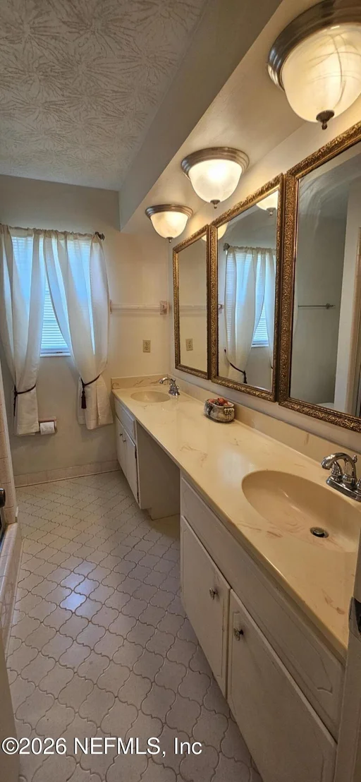 Photo of 3839 FERNGLEN Drive