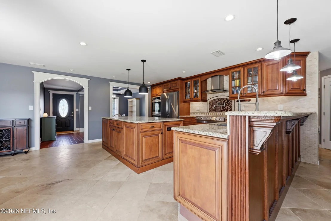 Photo of 7645 OAK FOREST Road