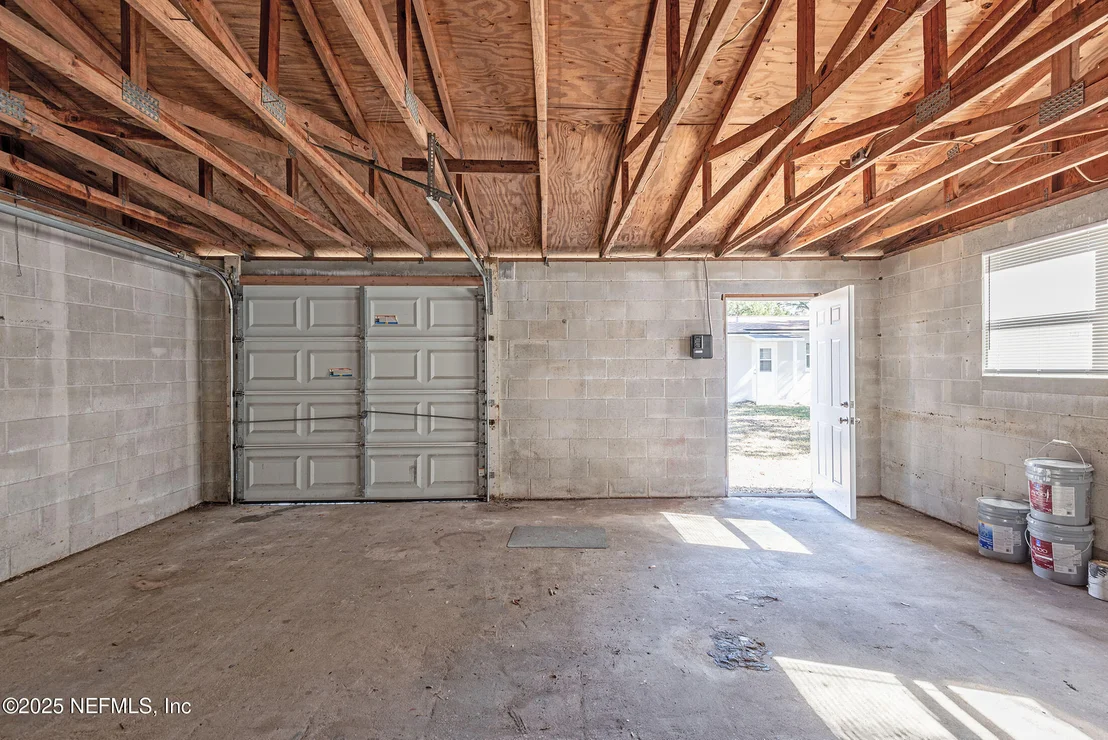 Photo of 2528 LANSDOWNE Drive