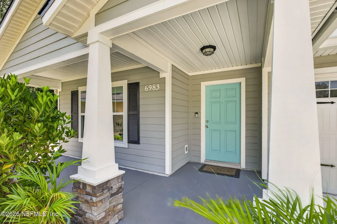 Photo of 6983 LORIS Lane