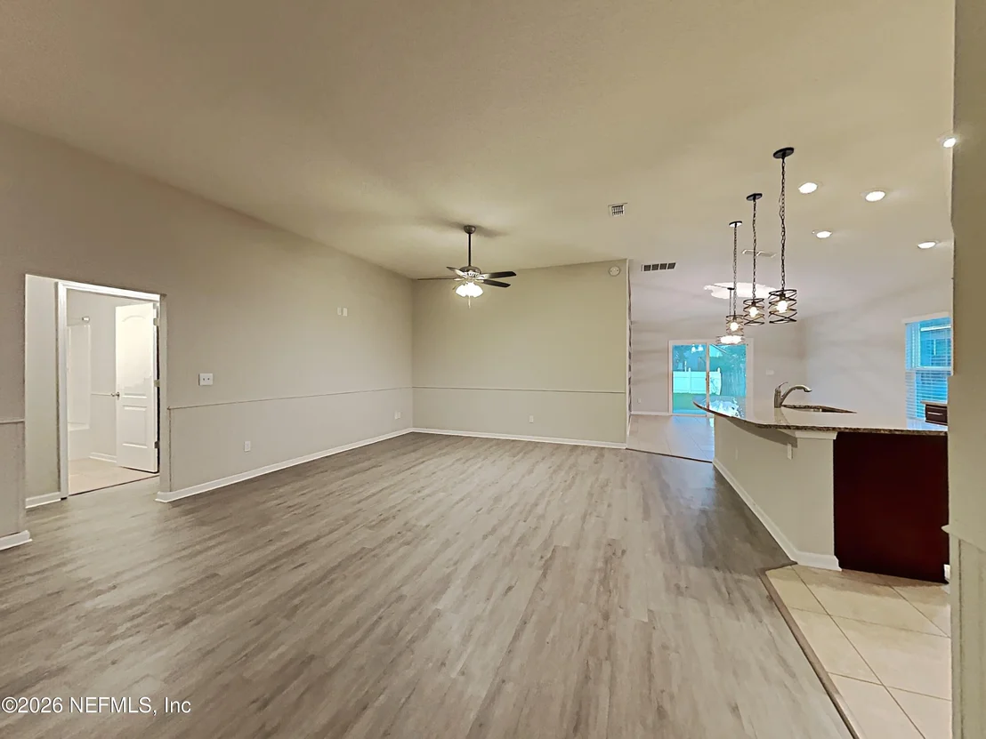 Photo of 13471 DEVAN LEE Drive E