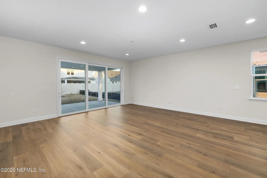Photo of 319 SUTTON Drive