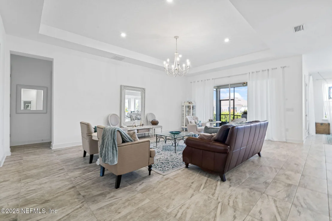 Photo of 63 BRADDOCK Court