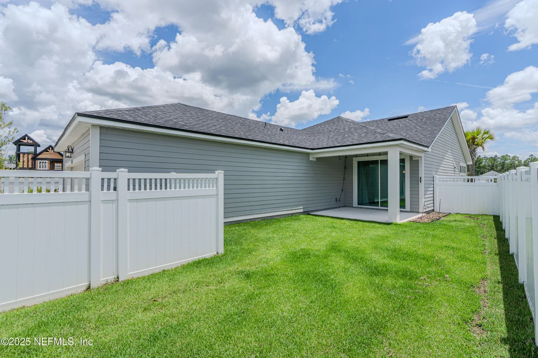 Photo of 575 BUTTONWOOD Loop