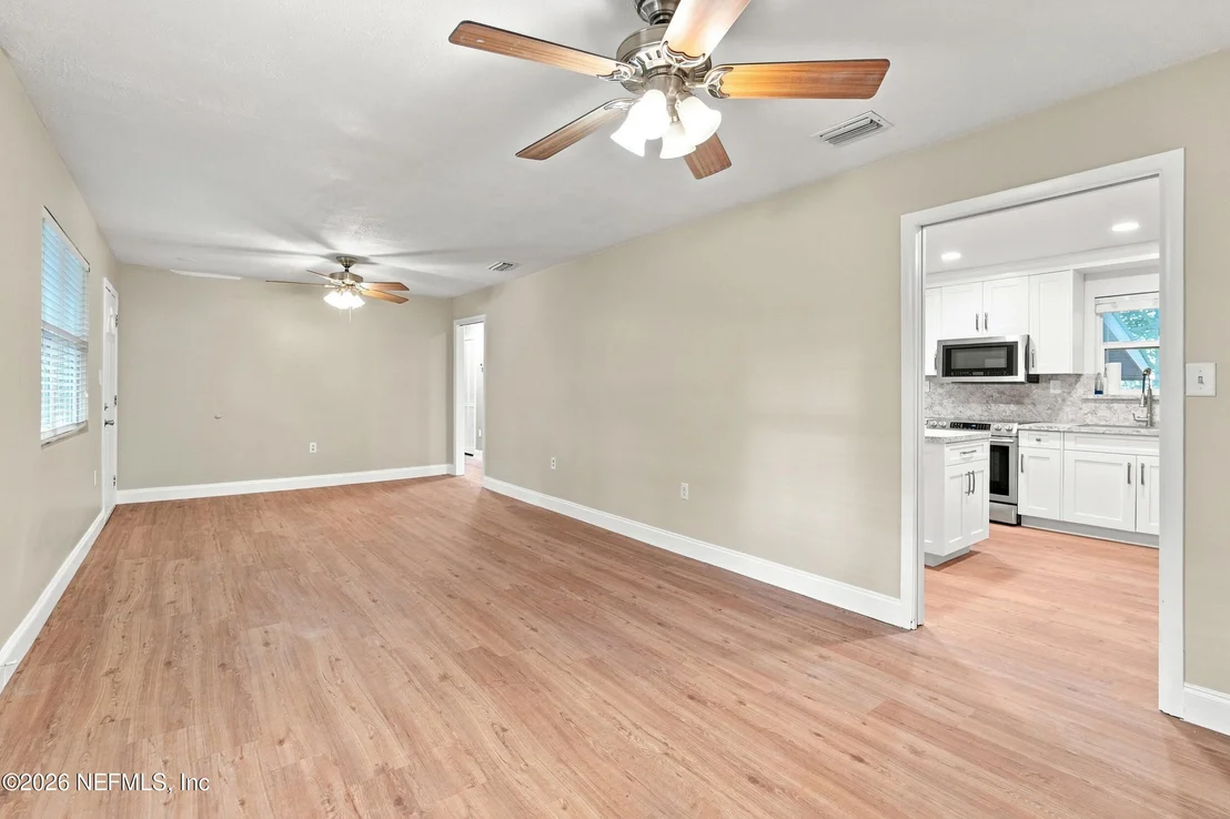 Photo of 11948 AARON Road