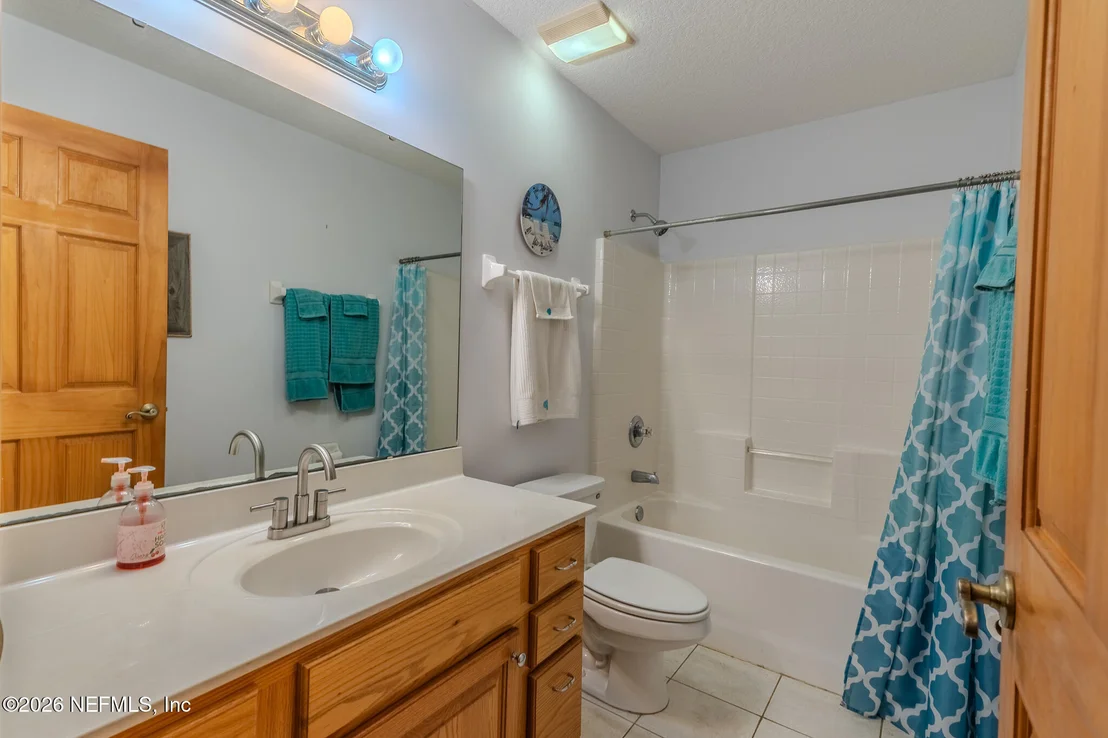 Photo of 1801 LAKE Road