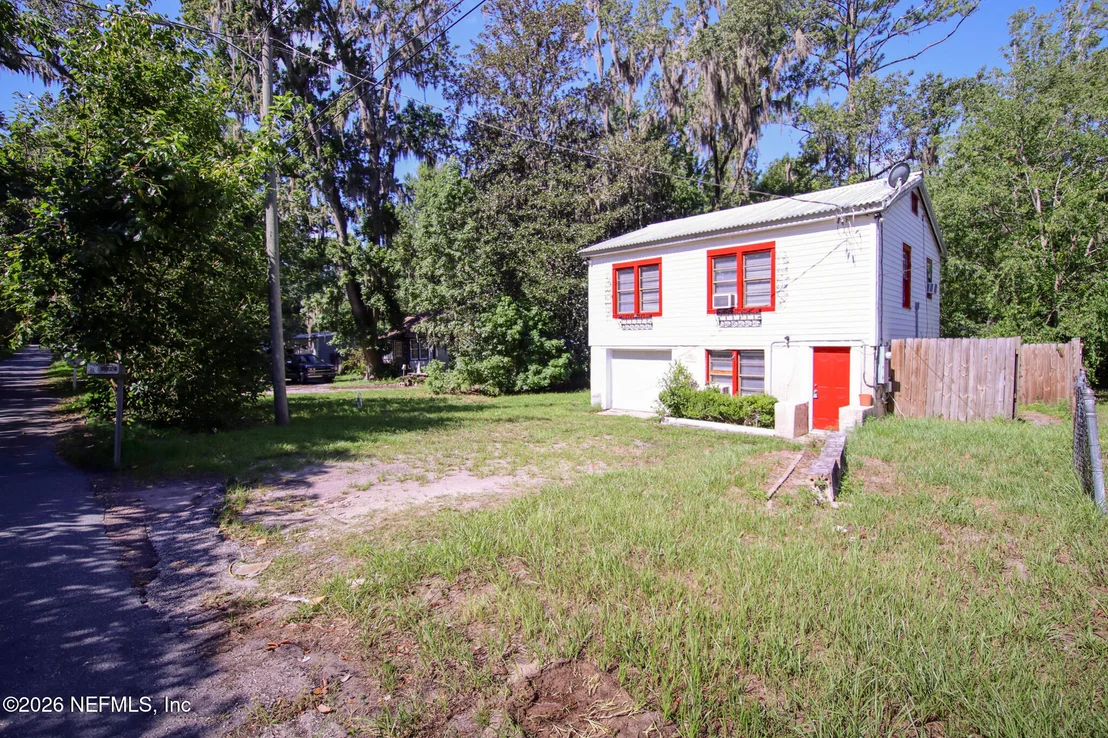 Photo of 9924 SUNSET Drive