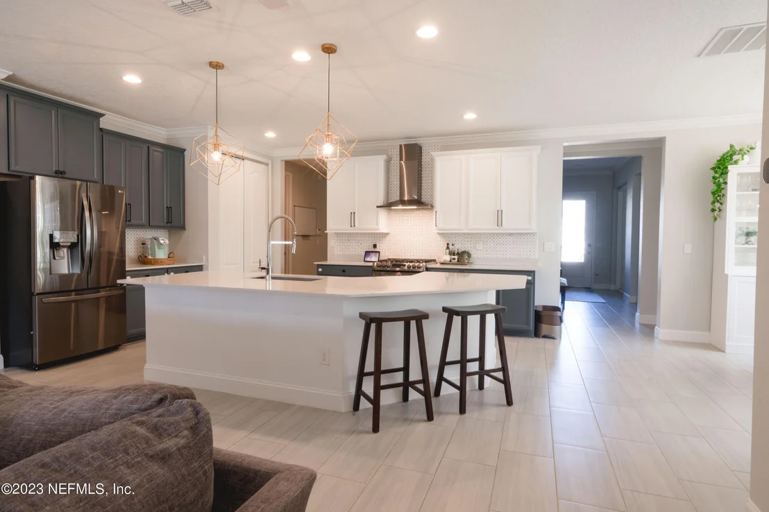 Photo of 111 SEAMOUNT Way