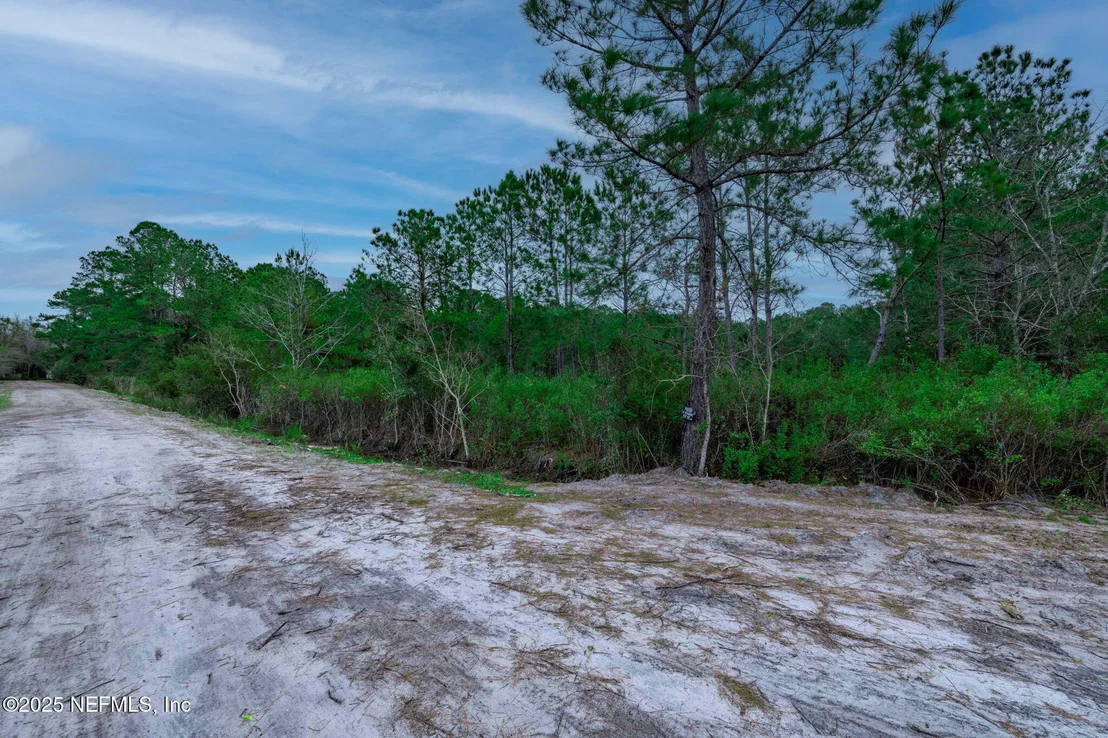 Photo of Unit C at 5705 COUNTY ROAD 208