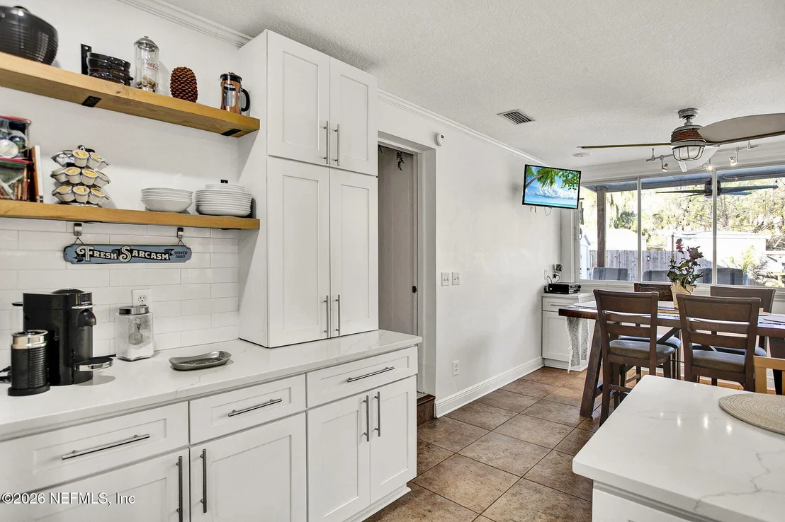 Photo of 8160 WENDOVER Road