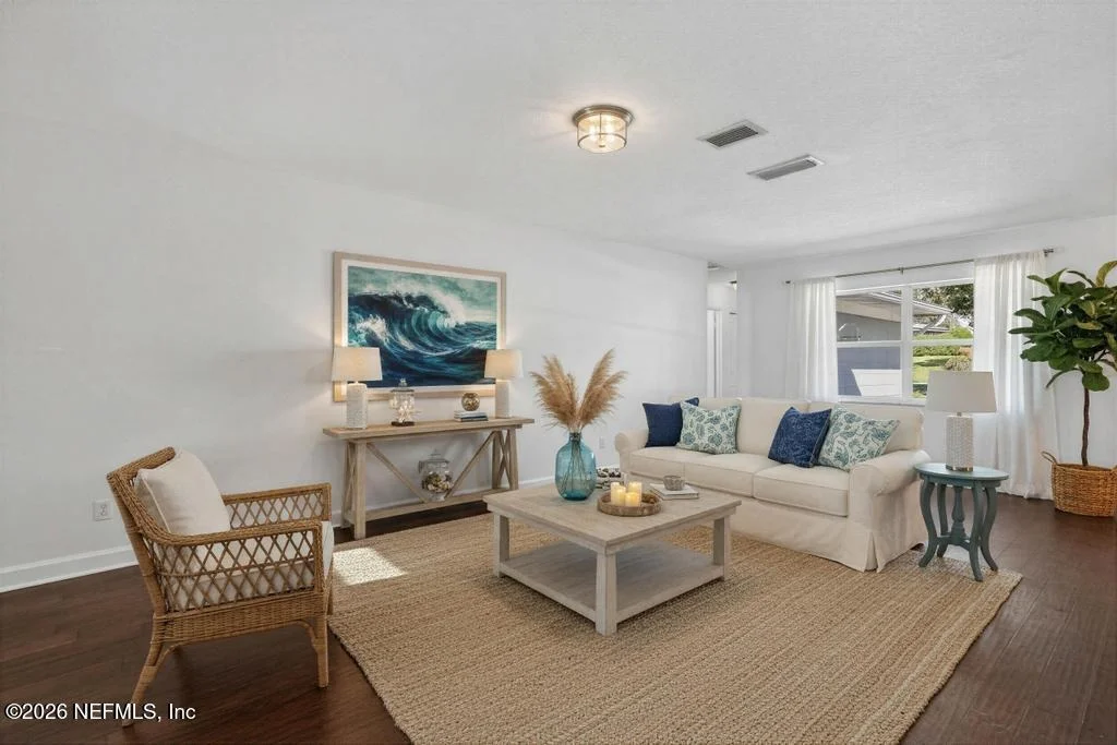 Photo of 474 CASUARINA Circle