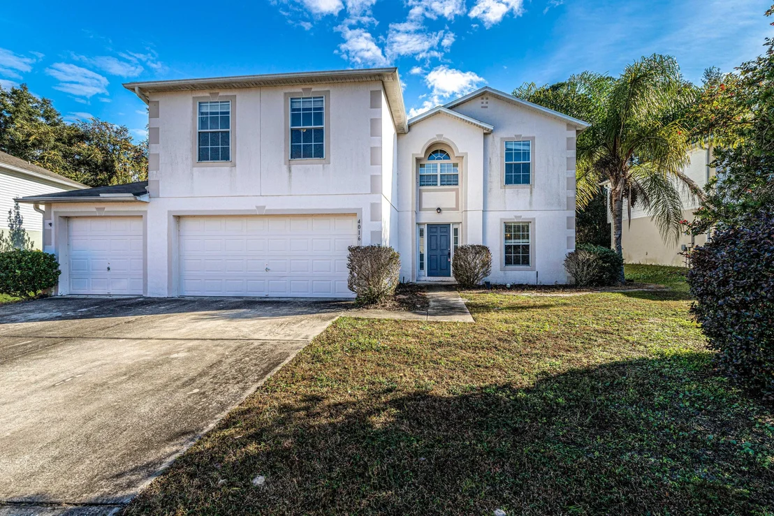 Photo of 4016 HALF MOON Circle