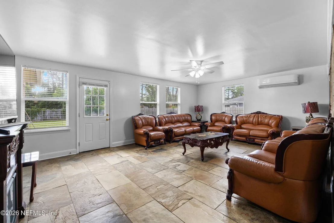 Photo of 3383 CHRYSLER Drive