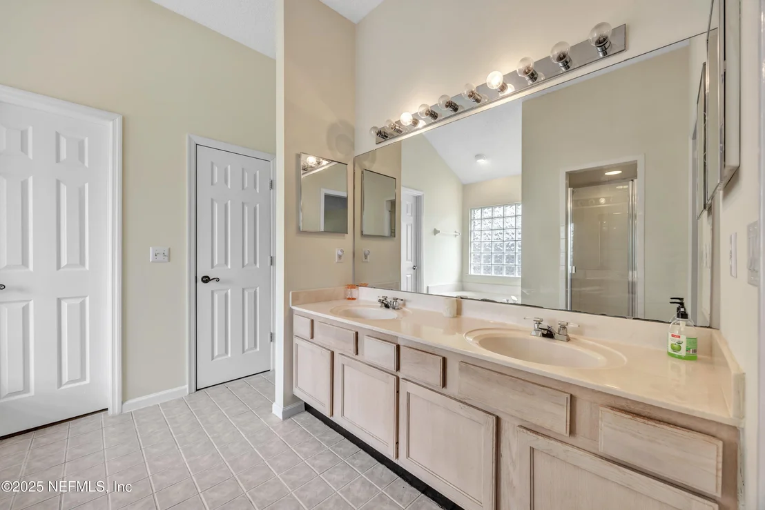 Photo of 4565 MAINMAST Lane