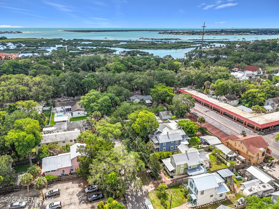 Photo of 17 BALLARD Avenue