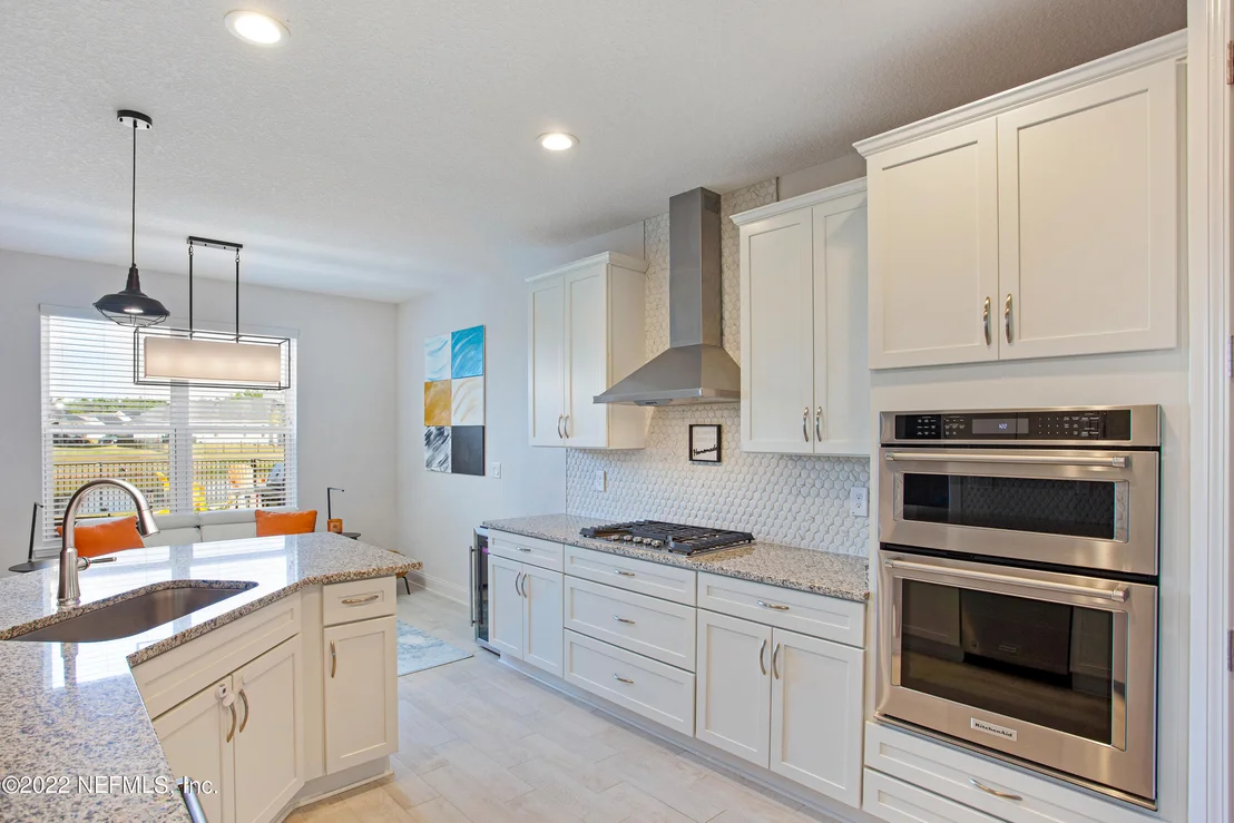 Photo of 814 SILVER PINE Drive