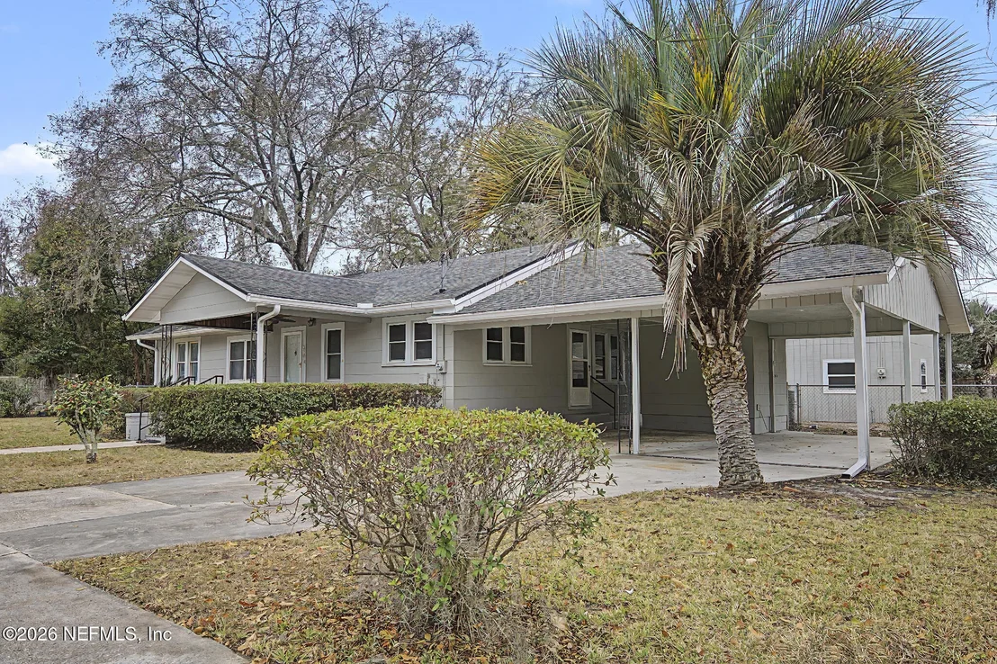 Photo of 330 S 4TH Street