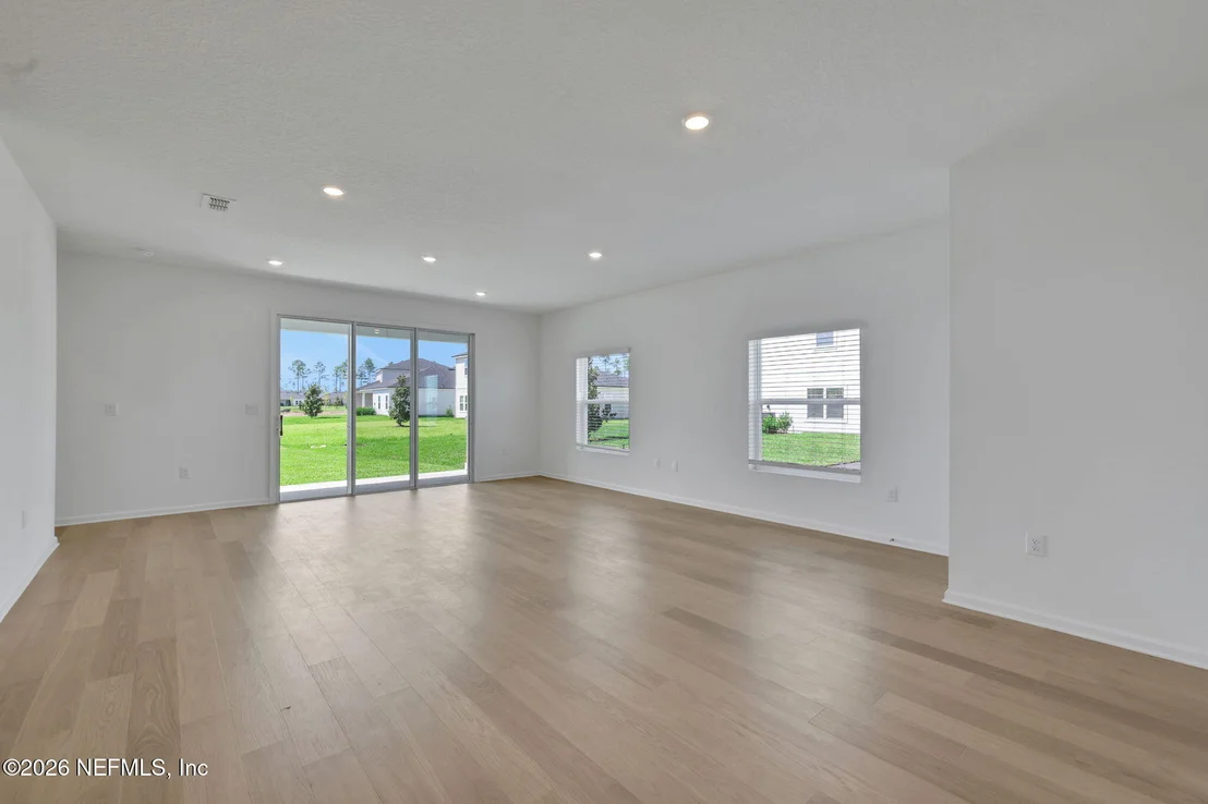 Photo of 38 ALGIERS Court