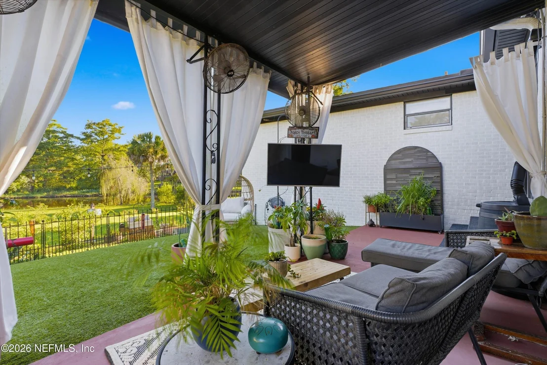 Photo of 2432 CEDAR SHORES Circle