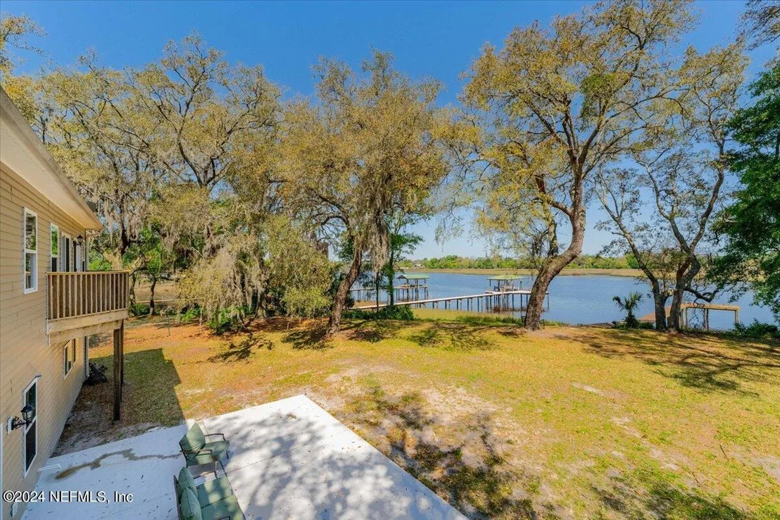 Photo of 1061 CEDAR BAY Road