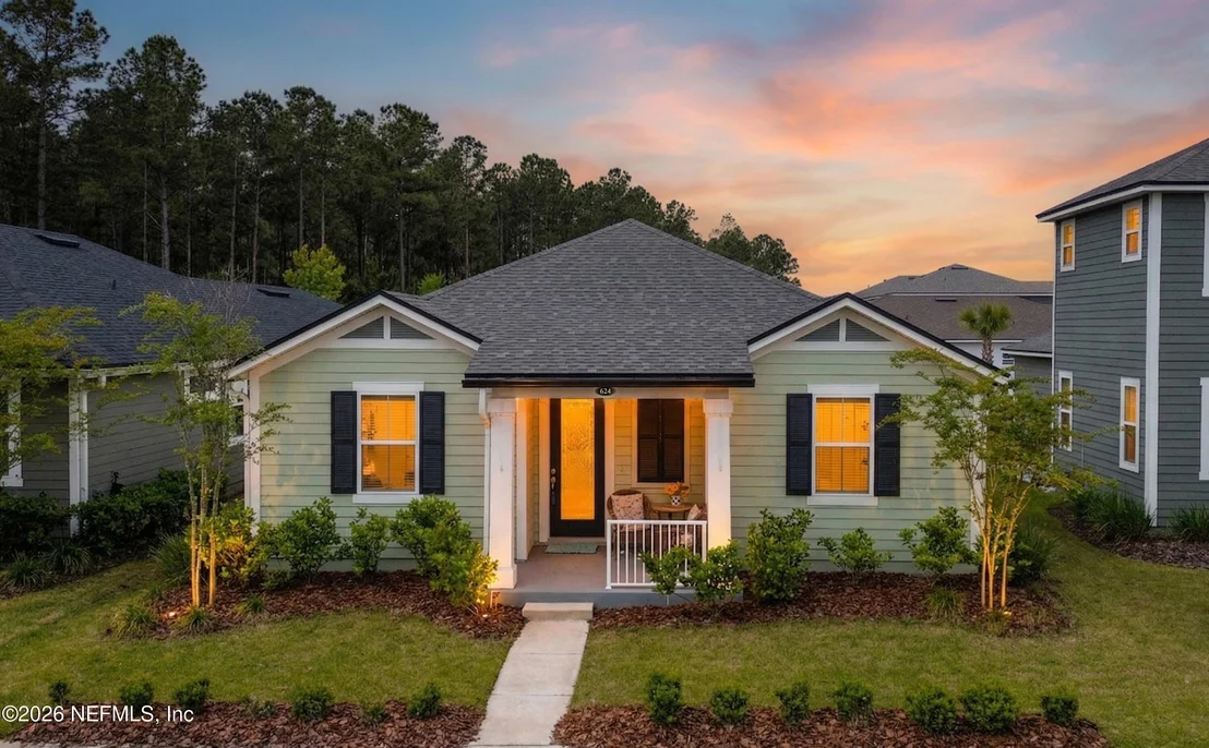 Photo of 624 PALMETTO Place