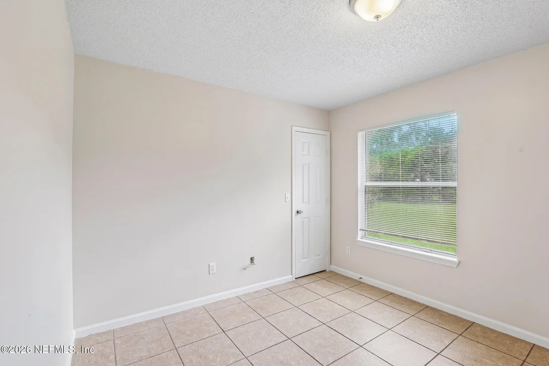 Photo of 1580 BEECHER Lane