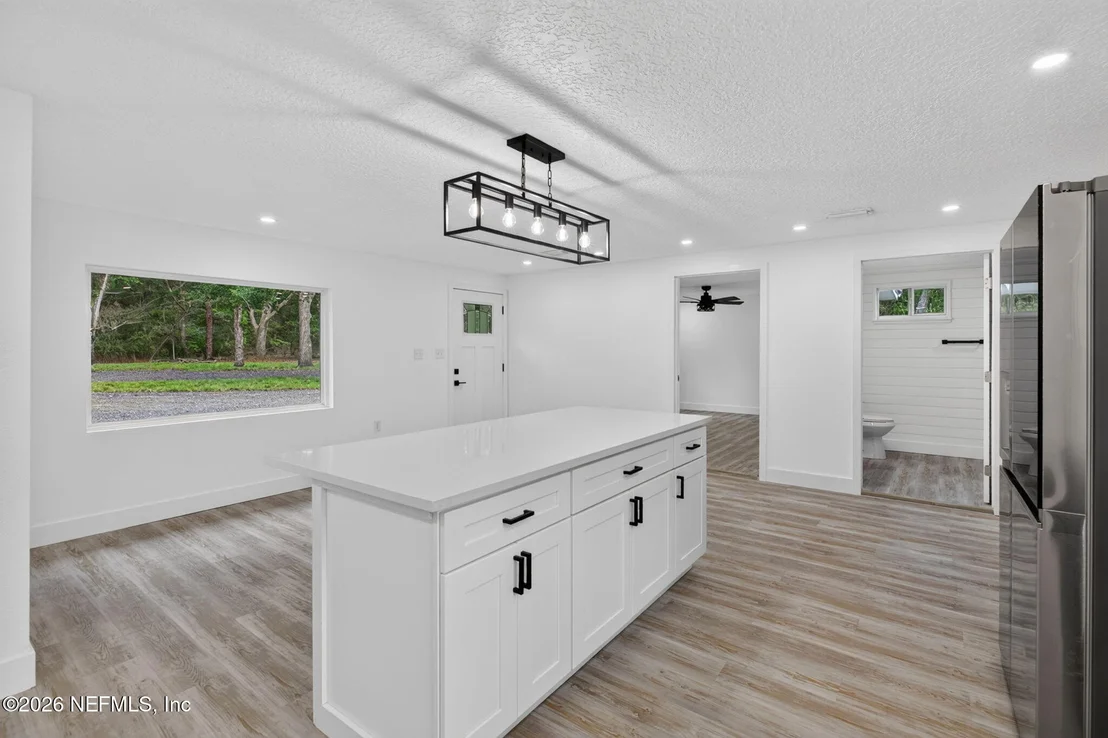 Photo of 8189 MELROSE Road