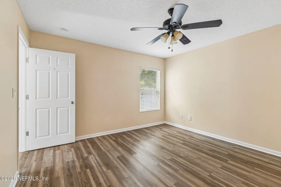 Photo of 73 S TWIN MAPLE Road