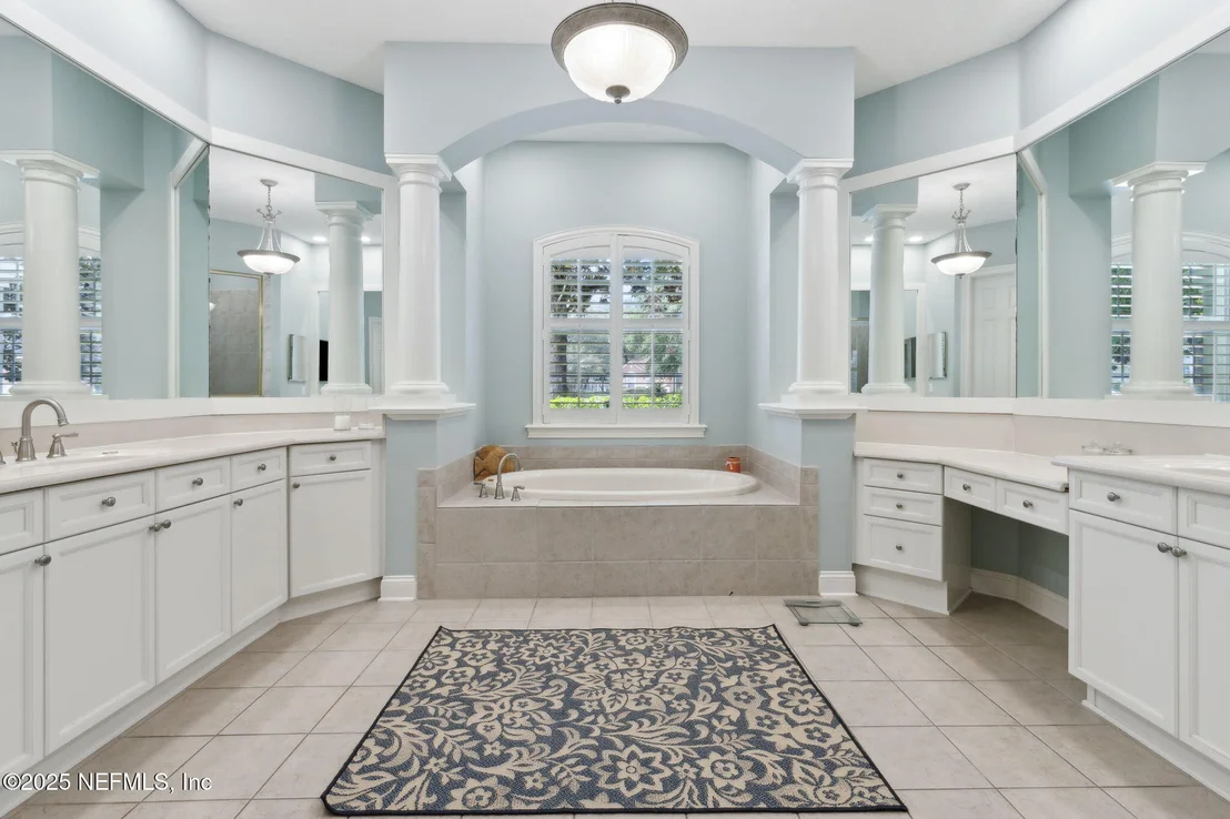 Photo of 724 PINEY Place