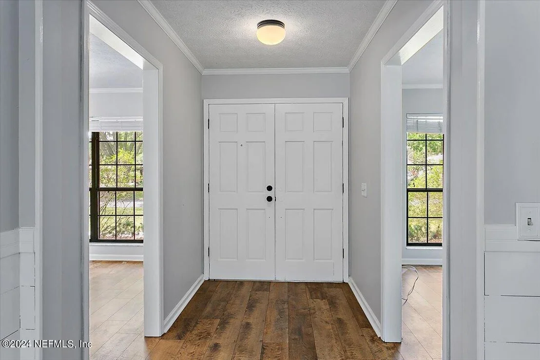 Photo of 305 EDINBURGH Lane
