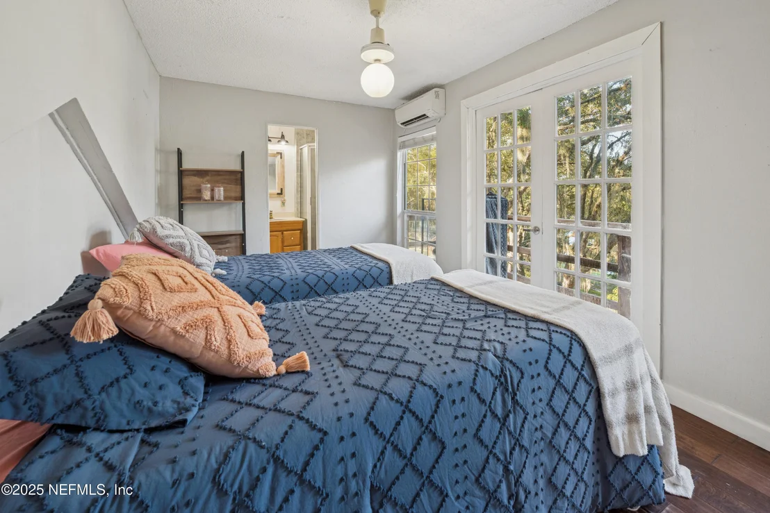 Photo of 5648 SILVER SANDS Circle