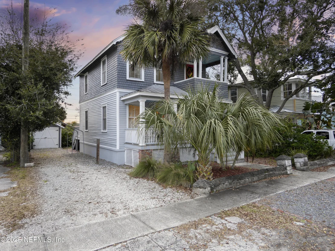 Photo of 66 WEEDEN Street