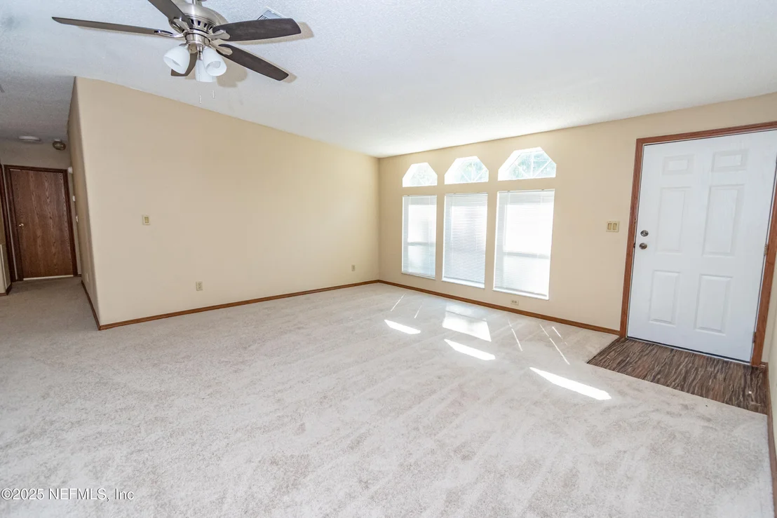 Photo of 5577 MYRTLE Road
