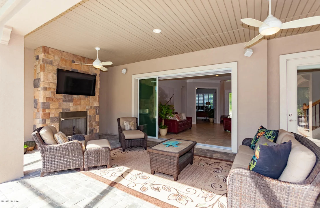 Photo of 216 VALE Drive
