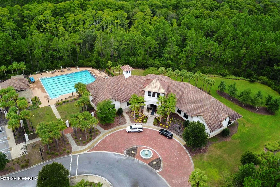 Photo of 828 RILEY Lane