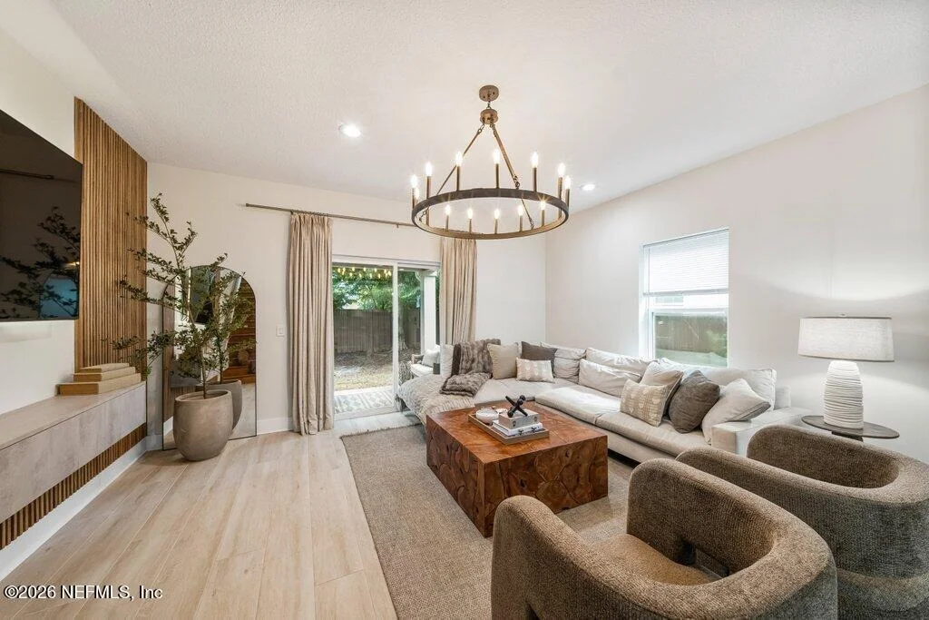 Photo of Unit C at 45 DONNER Road